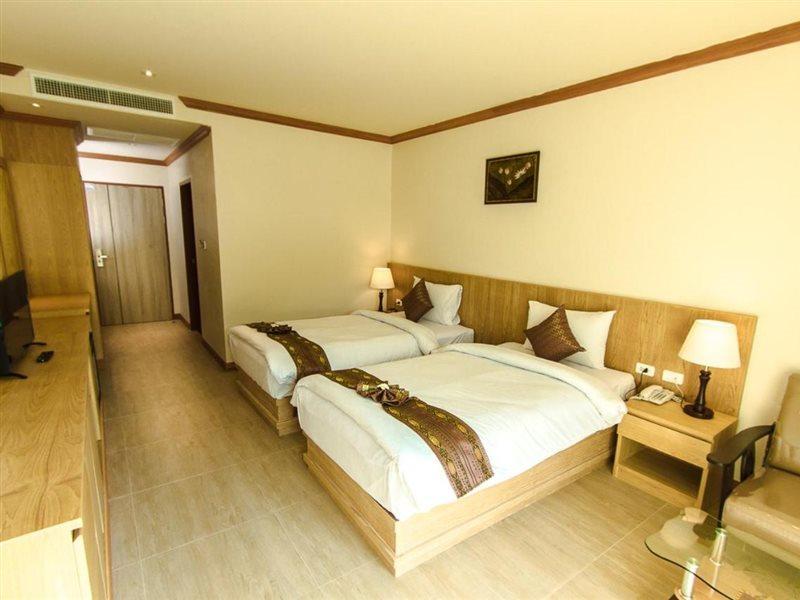 Airport Beach Hotel Phuket - Sha Extra Plus Nai Yang Beach Εξωτερικό φωτογραφία